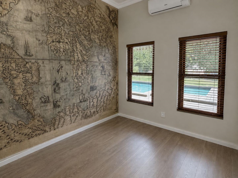 To Let 4 Bedroom Property for Rent in Klein Zevenwacht Western Cape